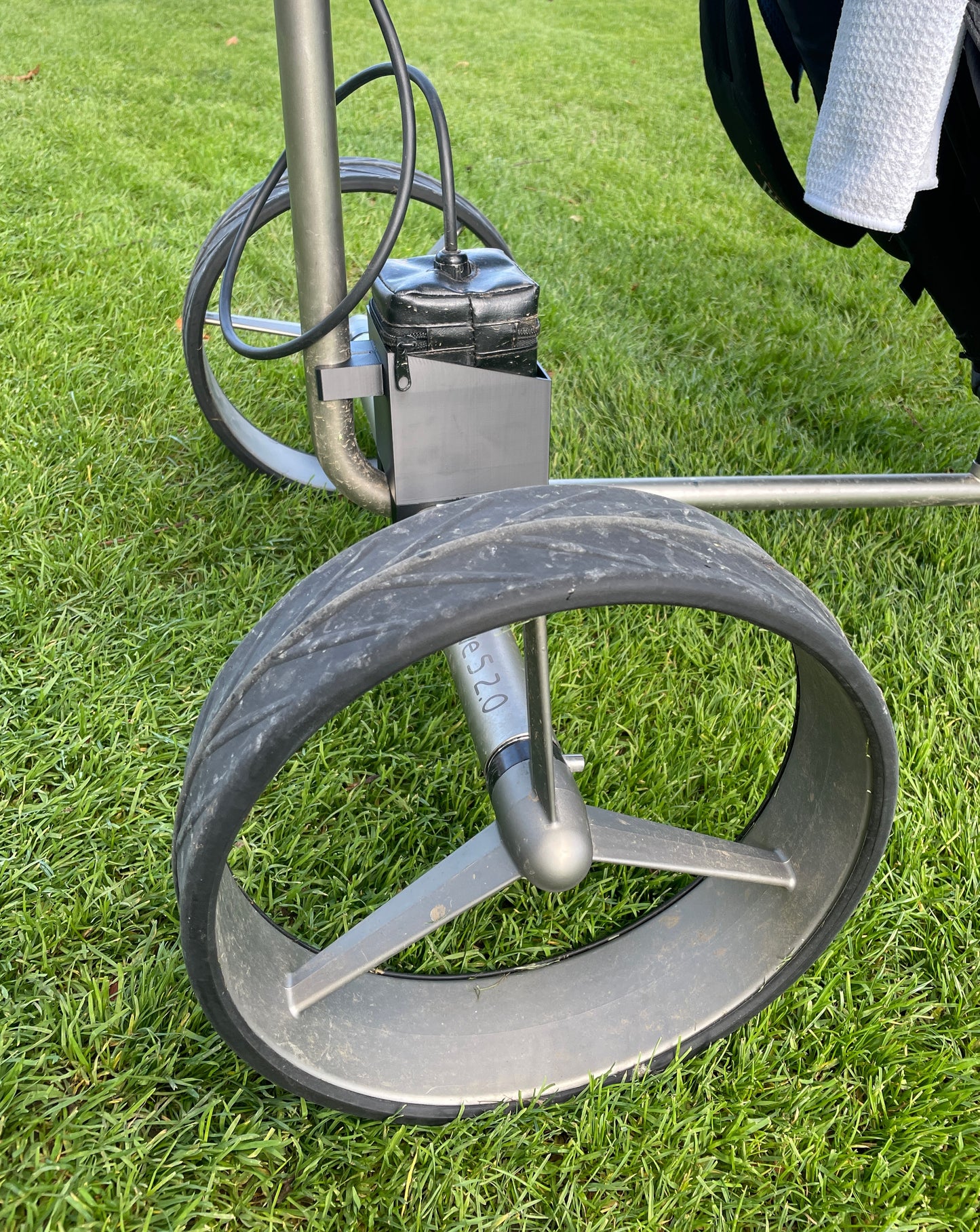 Akkuhalterung für JuCad-Golftrolley