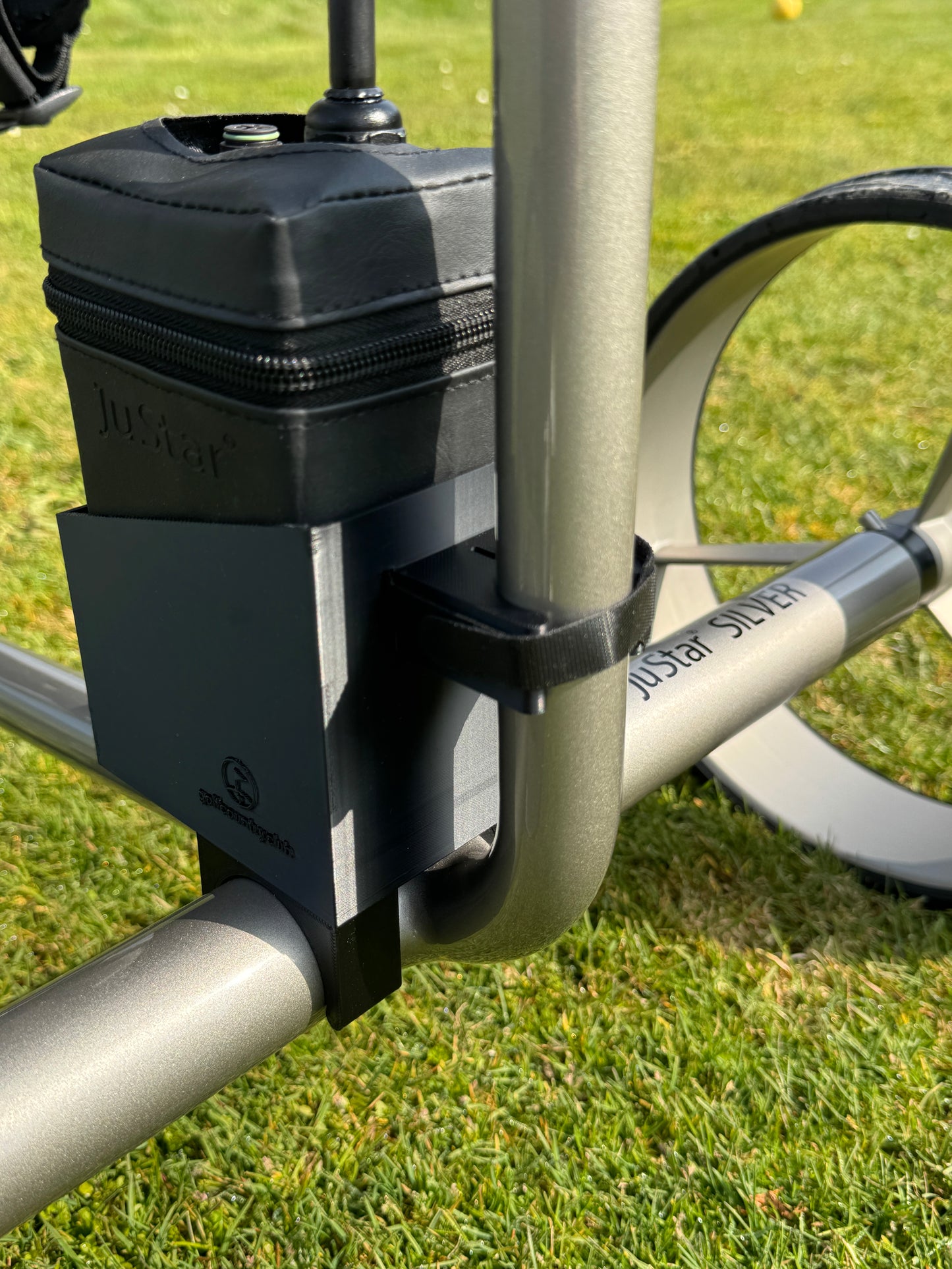 Akkuhalterung Classic  für JuCad/JuStar-Golftrolley